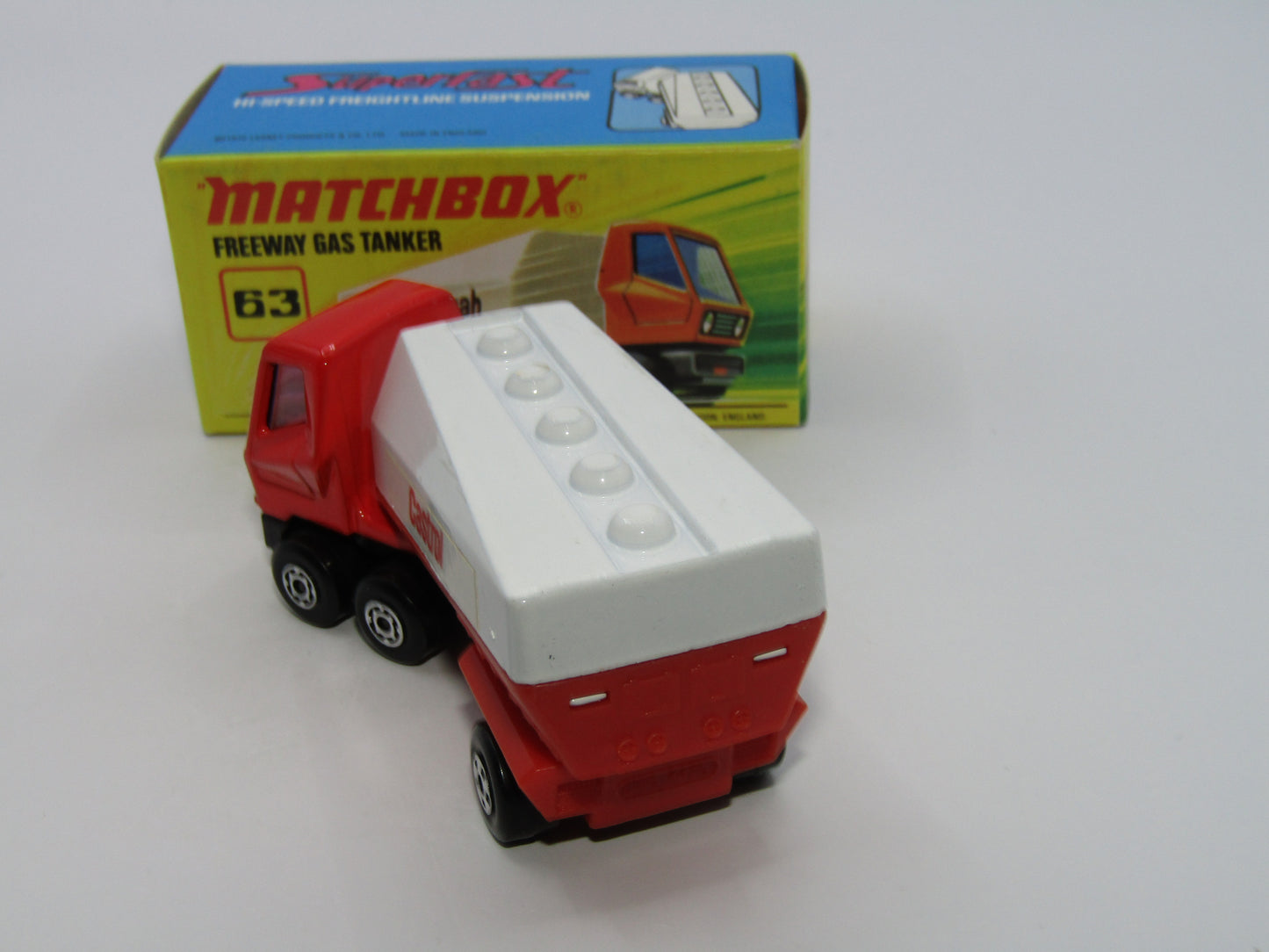 Matchbox Superfast 63B Freeway Gas Tanker - Castrol without Hole to Rear