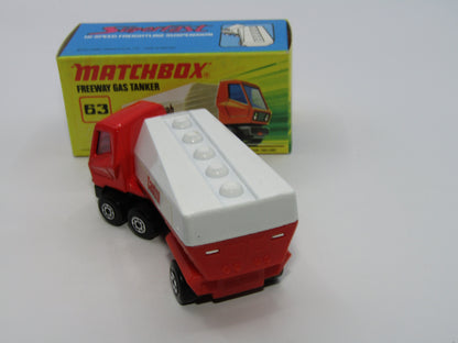 Matchbox Superfast 63B Freeway Gas Tanker - Castrol without Hole to Rear