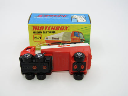 Matchbox Superfast 63B Freeway Gas Tanker - Castrol without Hole to Rear