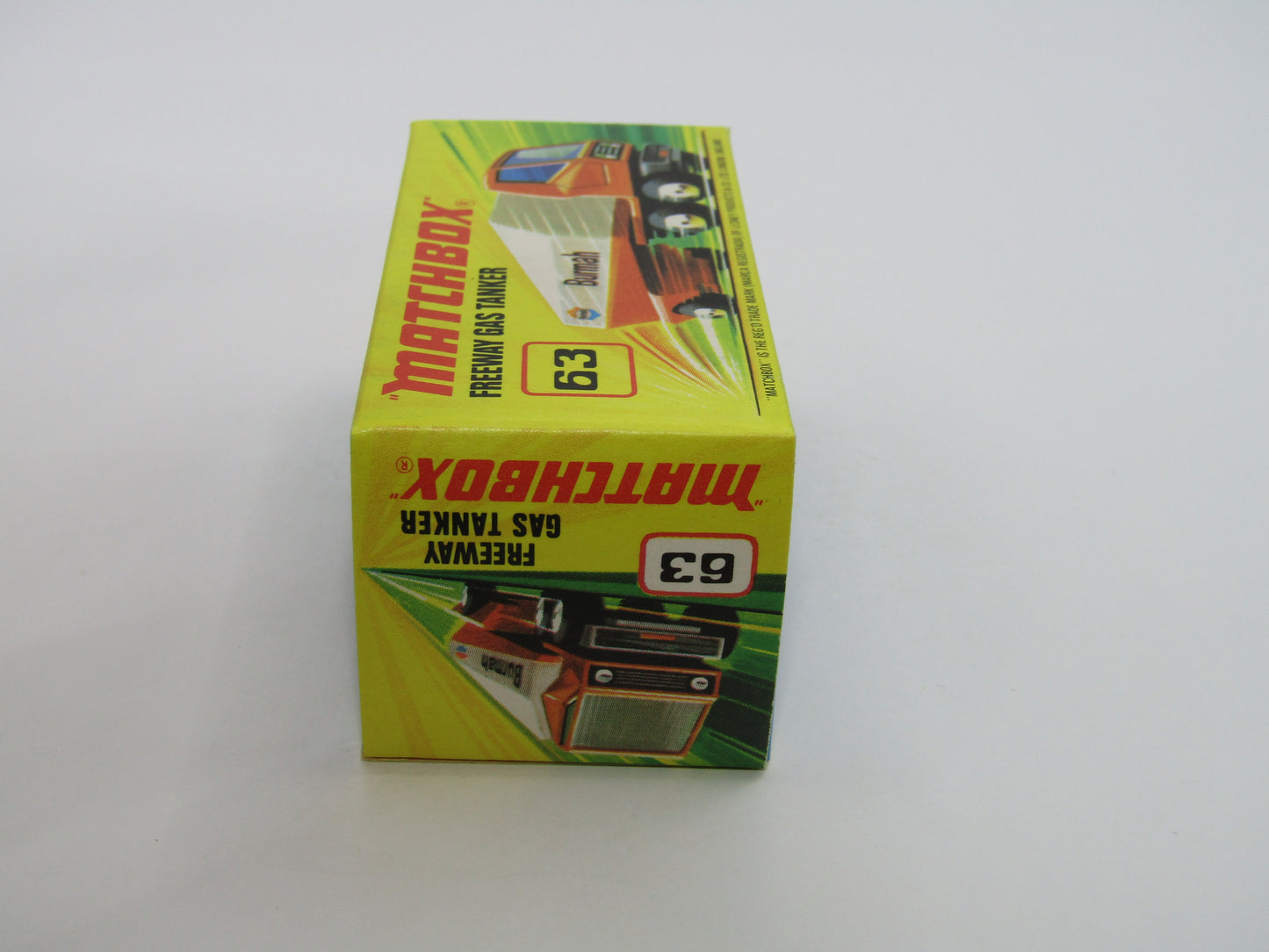 Matchbox Superfast 63B Freeway Gas Tanker - Castrol without Hole to Rear