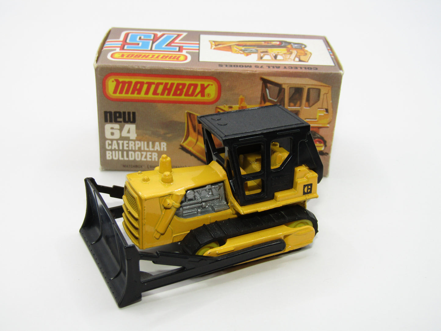 Matchbox Superfast 64D Caterpillar Bulldozer CAT Tampo SILVER PAINTED BASE