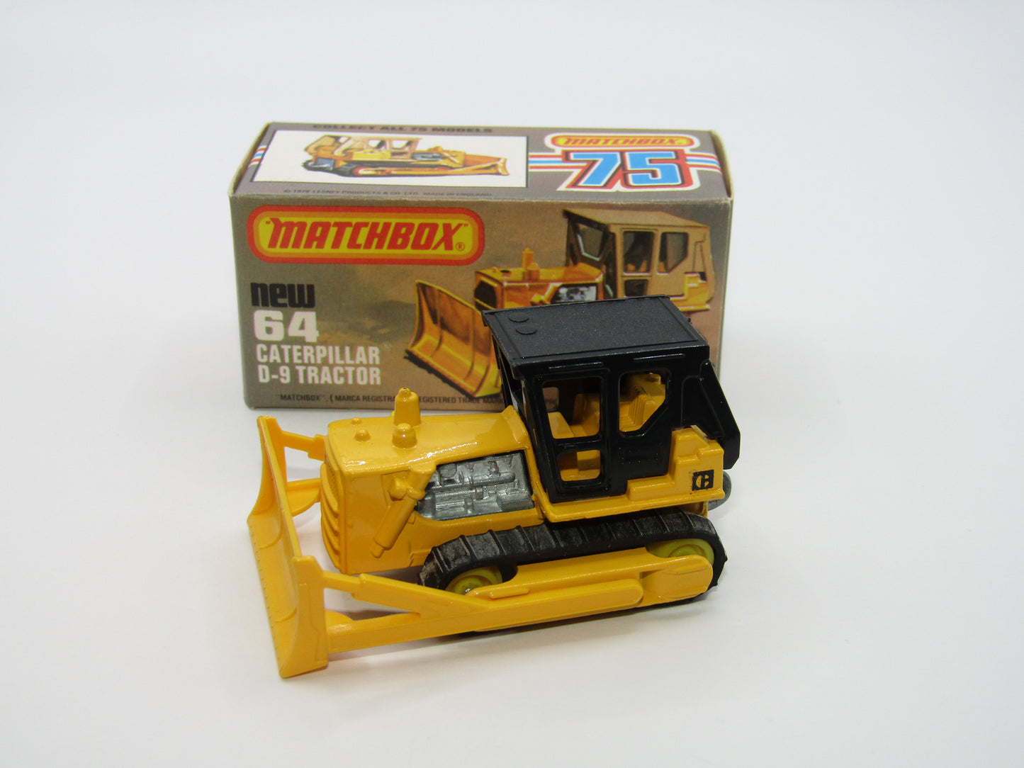 Matchbox Superfast 64D Caterpillar Bulldozer CAT Tampo Lemon Rollers