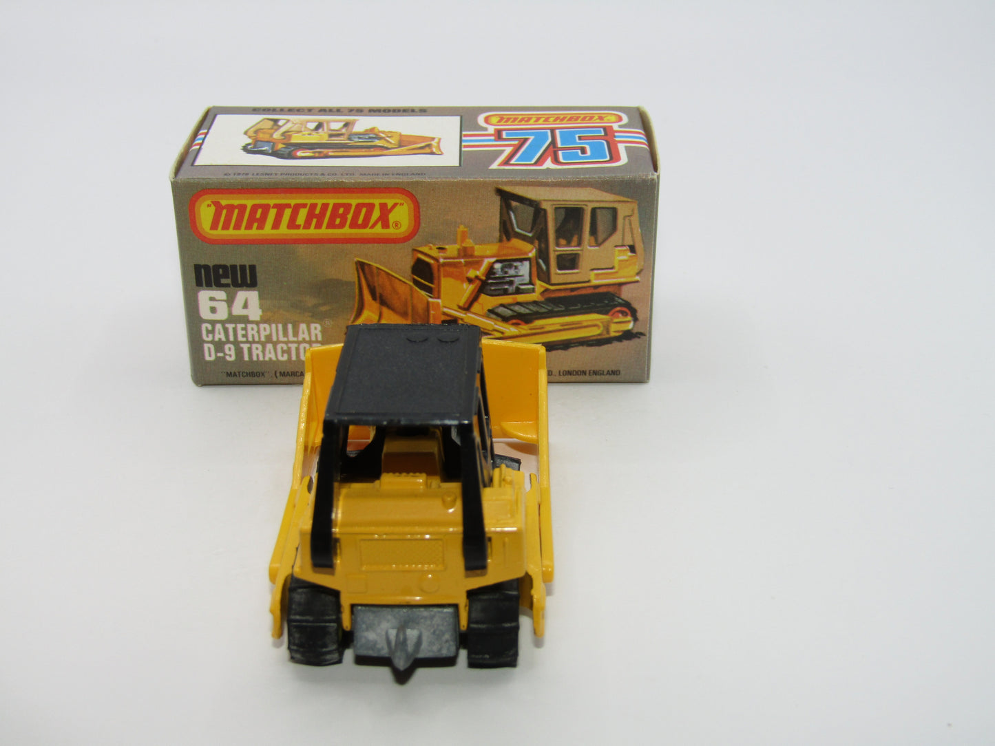 Matchbox Superfast 64D Caterpillar Bulldozer CAT Tampo Lemon Rollers