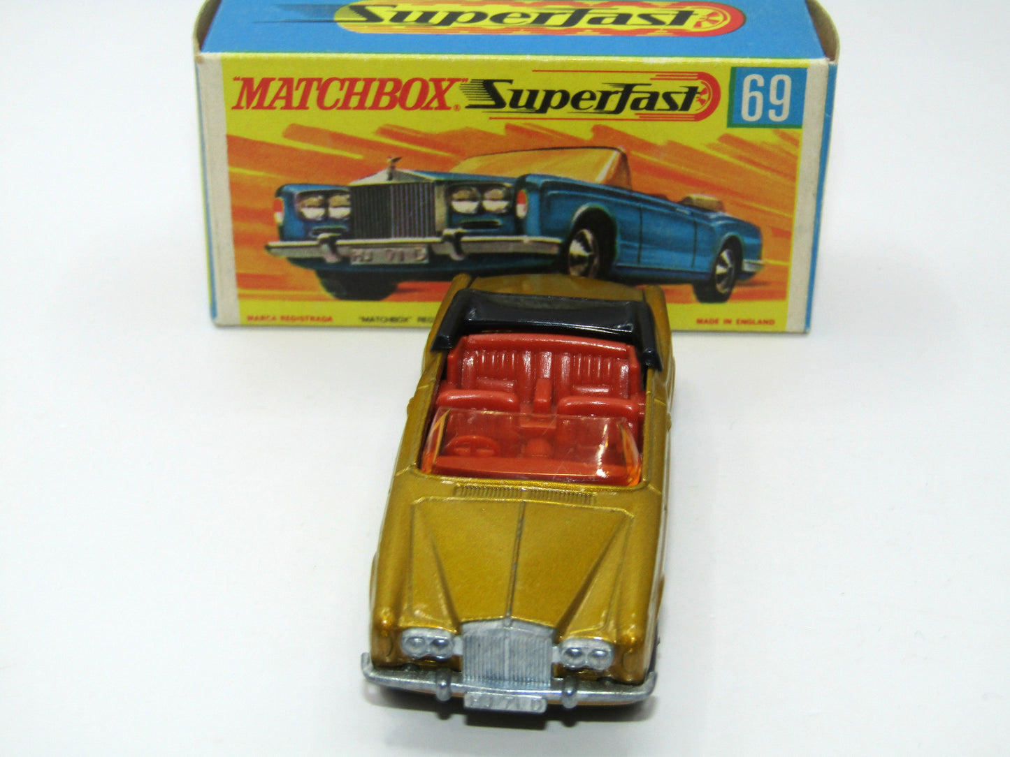 Matchbox Superfast 69A Rolls Royce Silver Shadow Rare box WITHOUT NEW