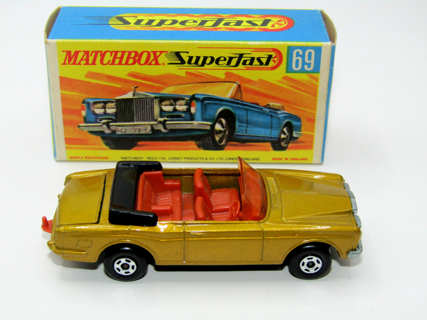 Matchbox Superfast 69A Rolls Royce Silver Shadow Rare box WITHOUT NEW