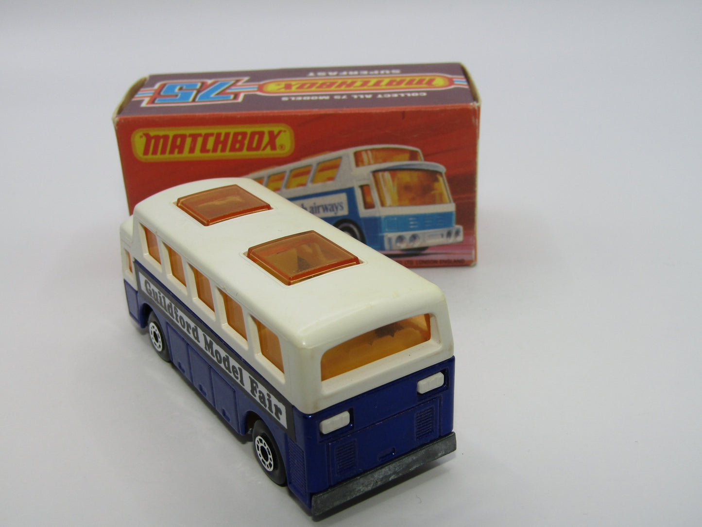 Matchbox Superfast 65B Airport Coach Guildford Model Fair Code 3