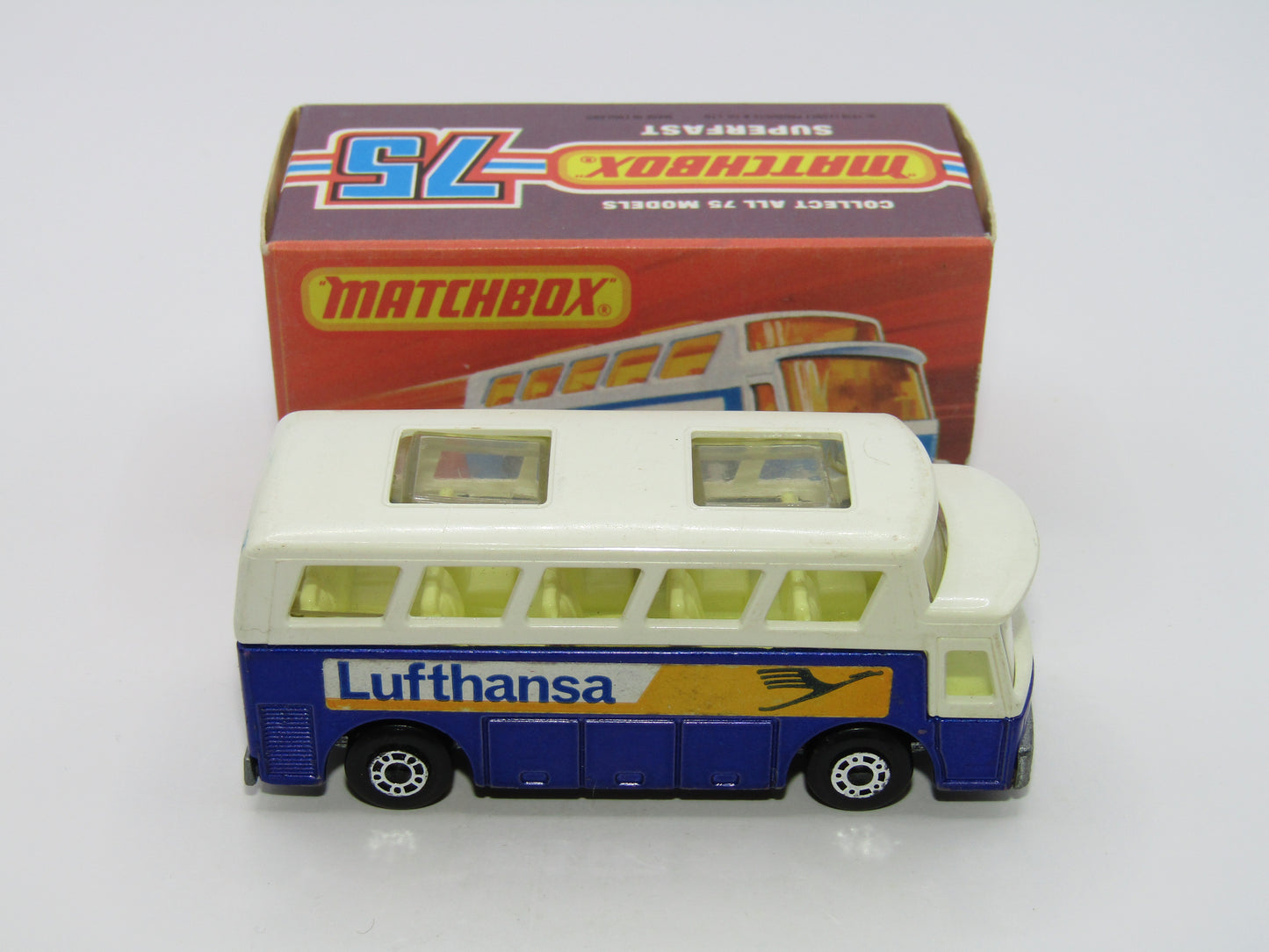 Matchbox Superfast 65B Airport Coach Lufthansa CLEAR Windows
