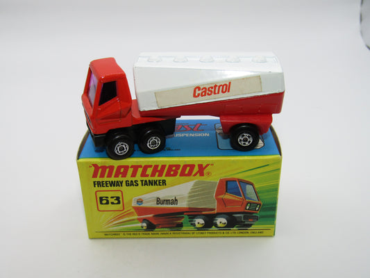 Matchbox Superfast 63B Freeway Gas Tanker - Castrol with Hole to Rear