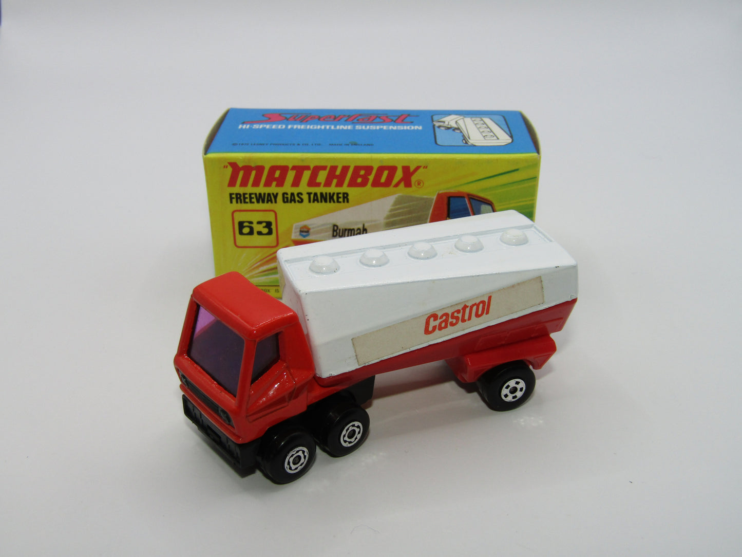 Matchbox Superfast 63B Freeway Gas Tanker - Castrol with Hole to Rear