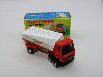 Matchbox Superfast 63B Freeway Gas Tanker - Castrol with Hole to Rear