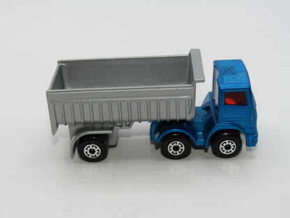 Matchbox Superfast 30D Articulated Truck Metallic Blue Red Windows