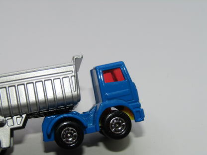 Matchbox Superfast 30D Articulated Truck Solid Blue Lemon Grille LIGHT RED Windows