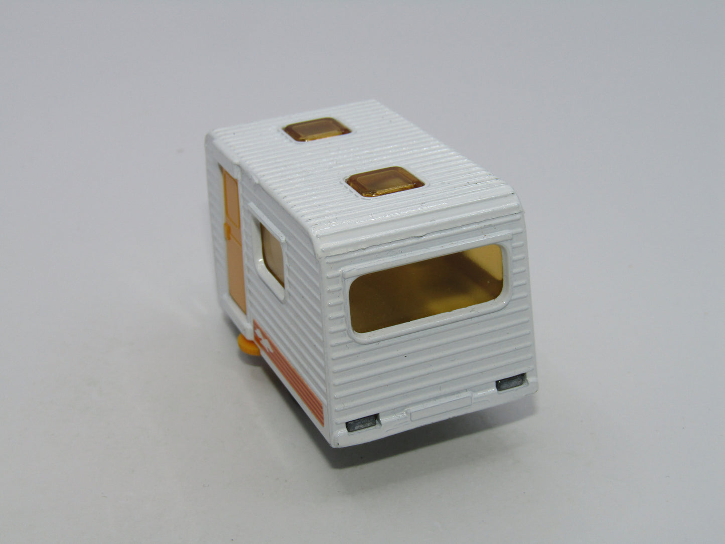 Matchbox Superfast 31C Caravan Orange Seagull Labels Light Yellow Interior