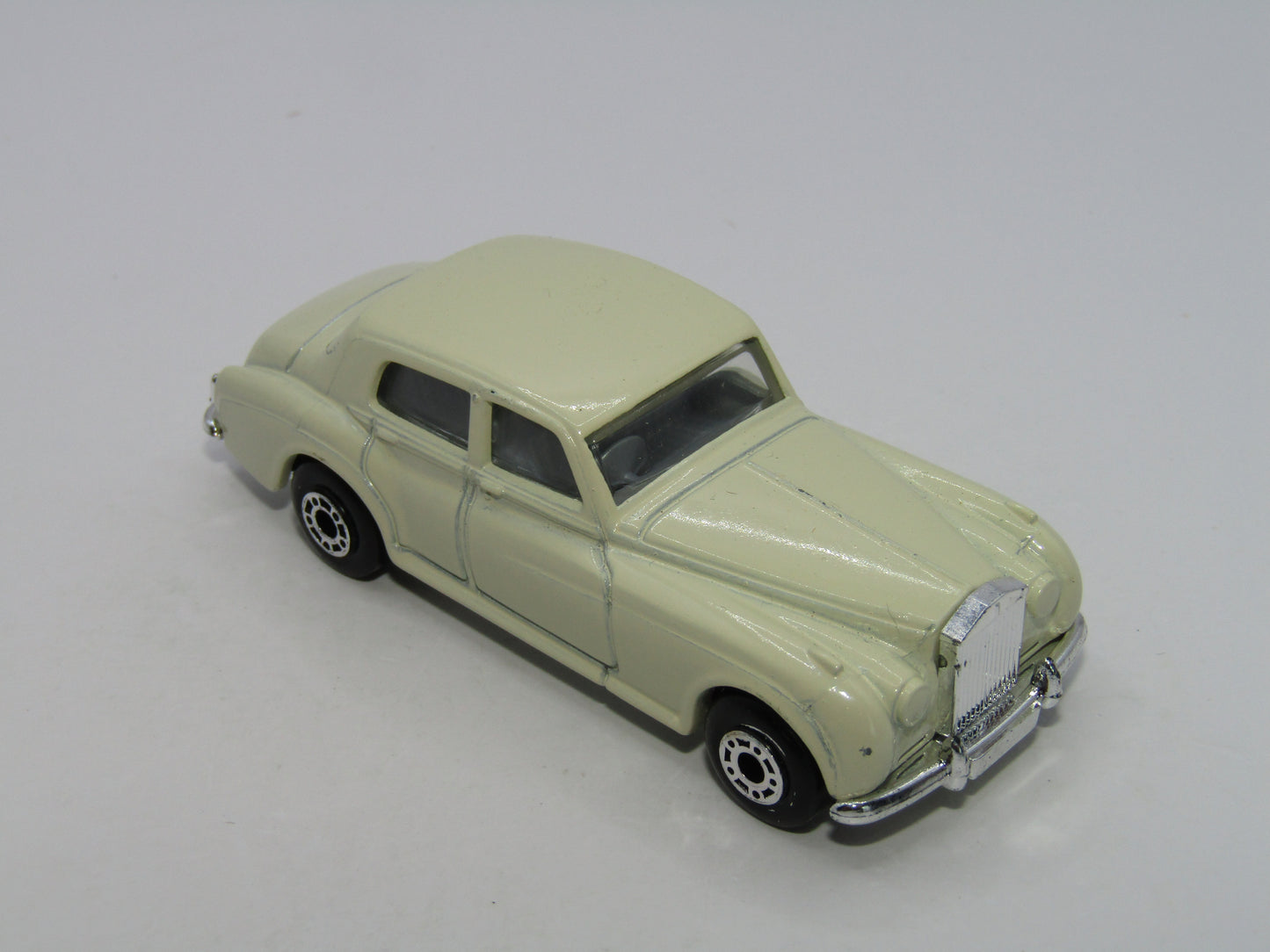 Matchbox Superfast 31F Rolls Royce Silver Cloud Cream Grey Interior