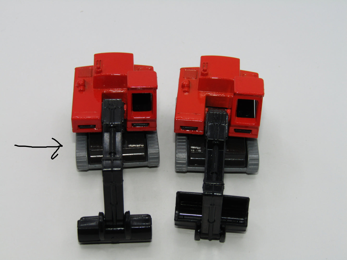 Matchbox Superfast 32D Atlas Excavator RED Charcoal Grey Platform