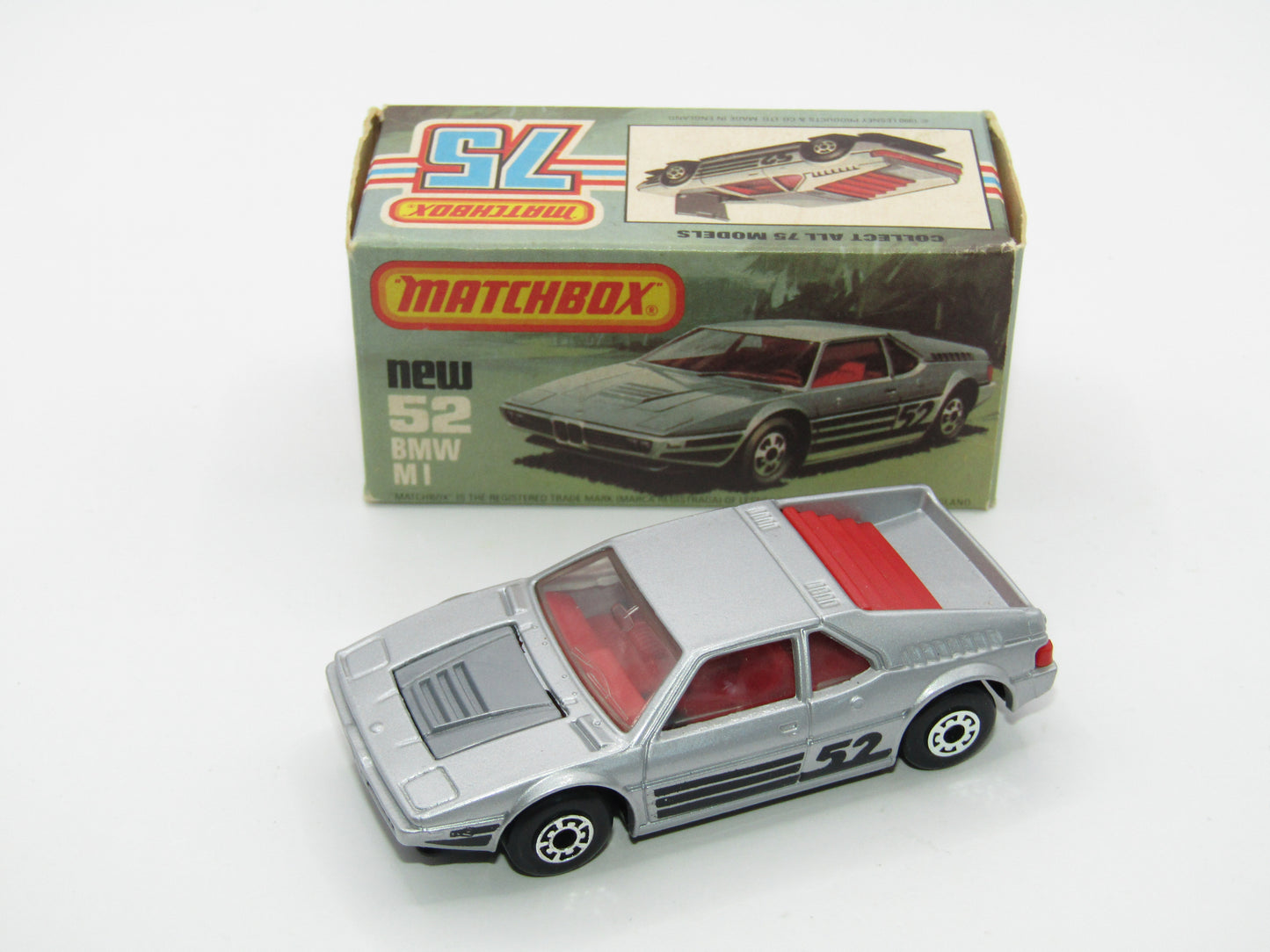 Matchbox Superfast 52C BMW M1 FLAT BLACK Base Red Interior