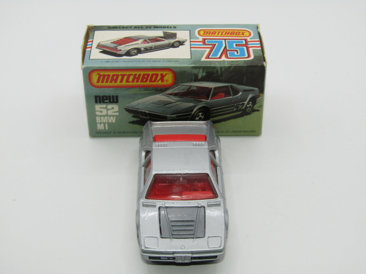 Matchbox Superfast 52C BMW M1 CHARCOAL BLACK Base Pink-Red Int
