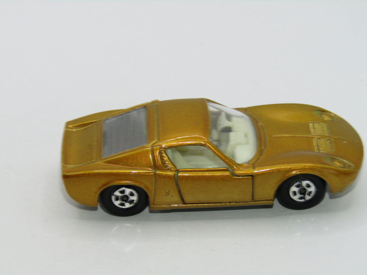 Matchbox Superfast 33A Lamborghini Miura  Dark Gold Narrow Wheels