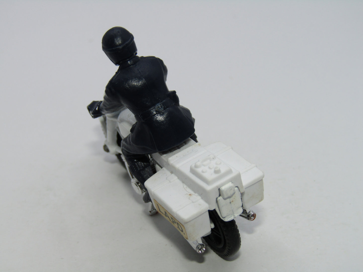 Matchbox Superfast 33C Police Motor Cyclist LAPD Silver Engine Mag Wheels