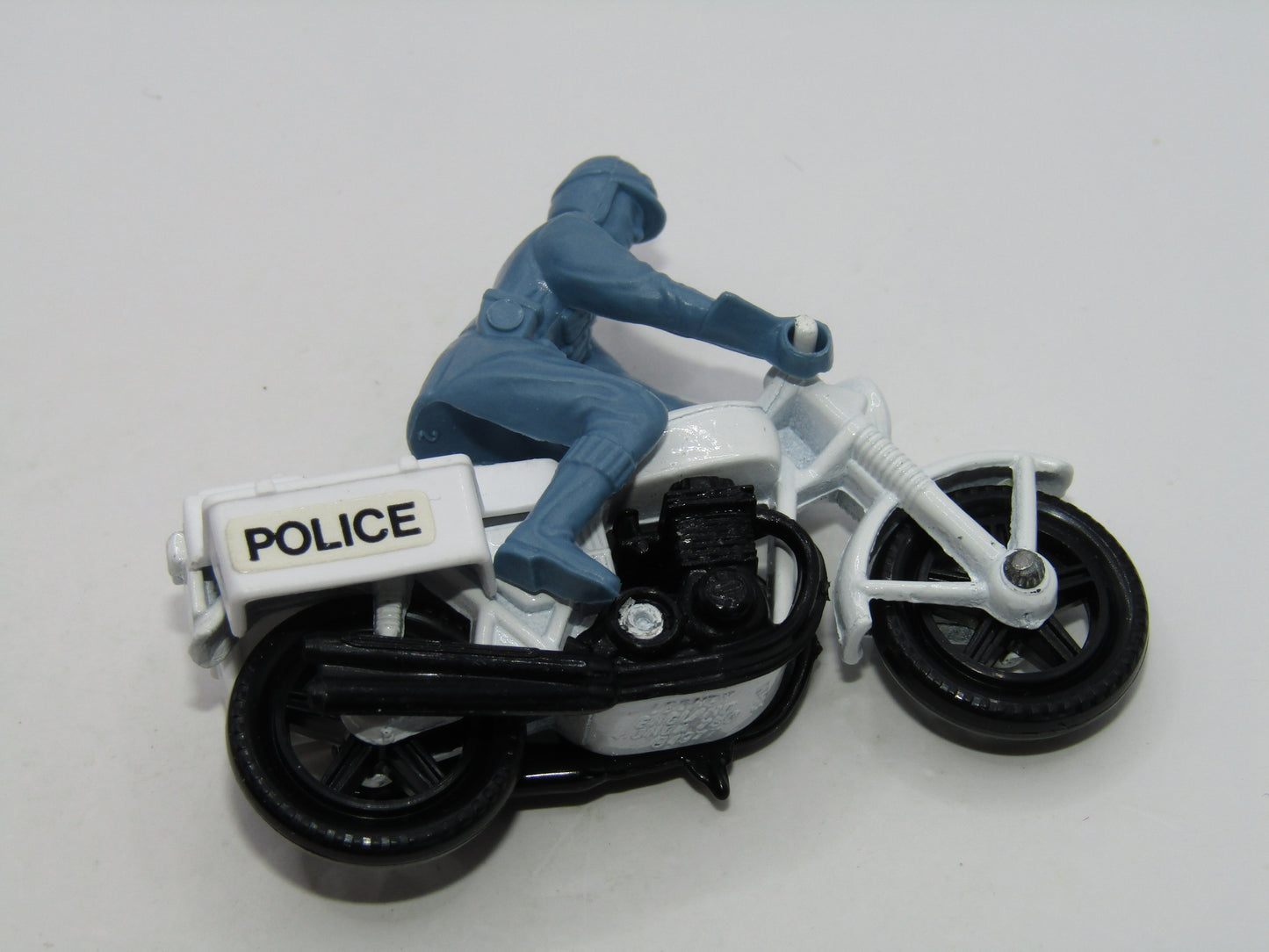 Matchbox Superfast 33C Police Motor Cyclist BLACK Engine Light Blue Blue Rider