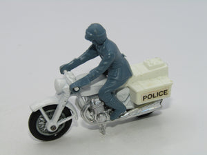 Matchbox Superfast 33C Police Motor Cyclist White, Silver Engine Wire Wheels