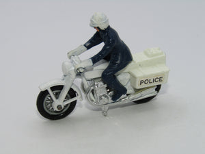 Matchbox Superfast 33C Police Motor Cyclist White Wire Wheels Flesh Driver