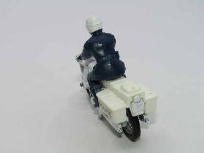 Matchbox Superfast 33C Police Motor Cyclist White Wire Wheels Flesh Driver
