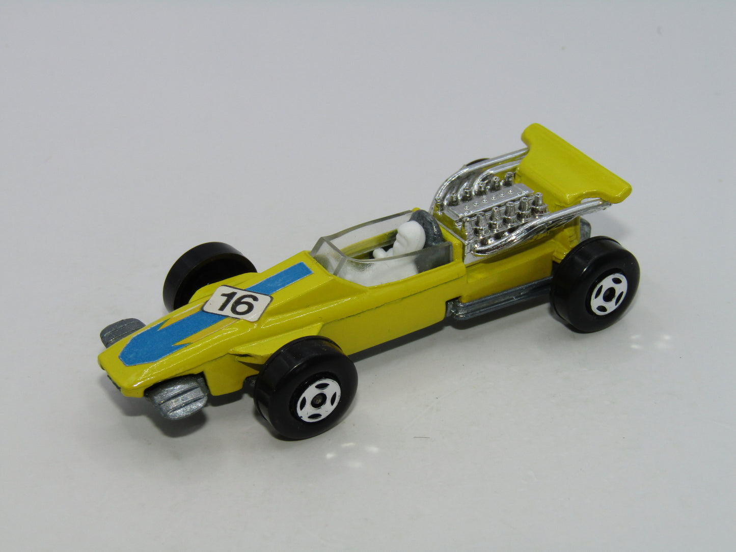 Matchbox Superfast 34A Formula 1 Racing Car 4 Spoke Narrow Wheels