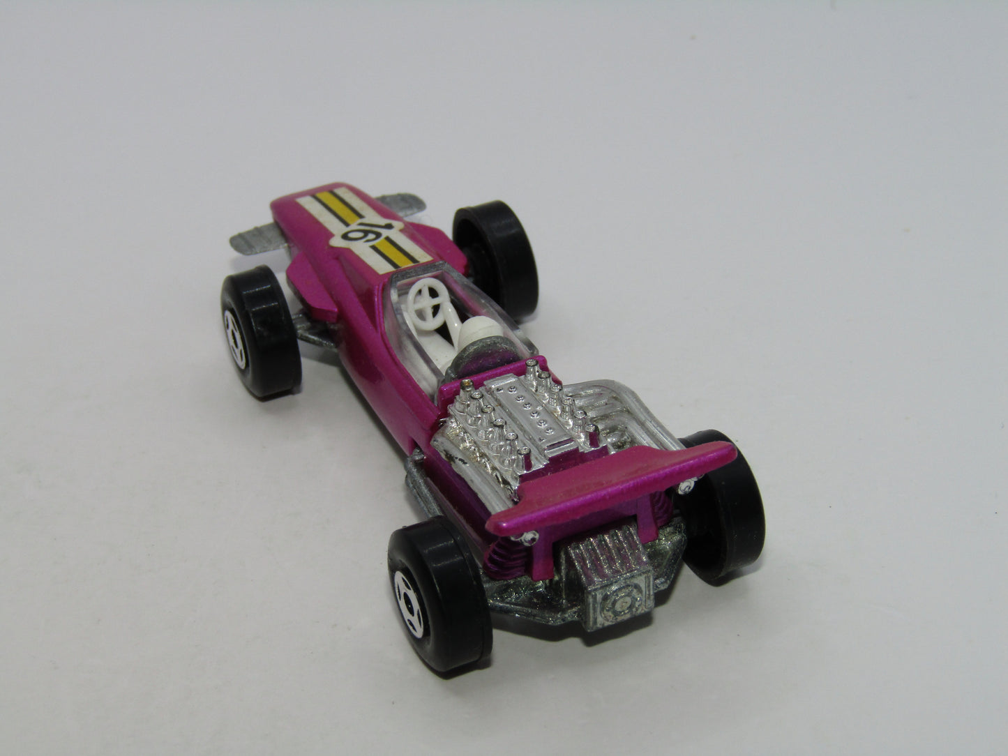 Matchbox Superfast 34A Formula 1 Racing Car Purple "16" Label