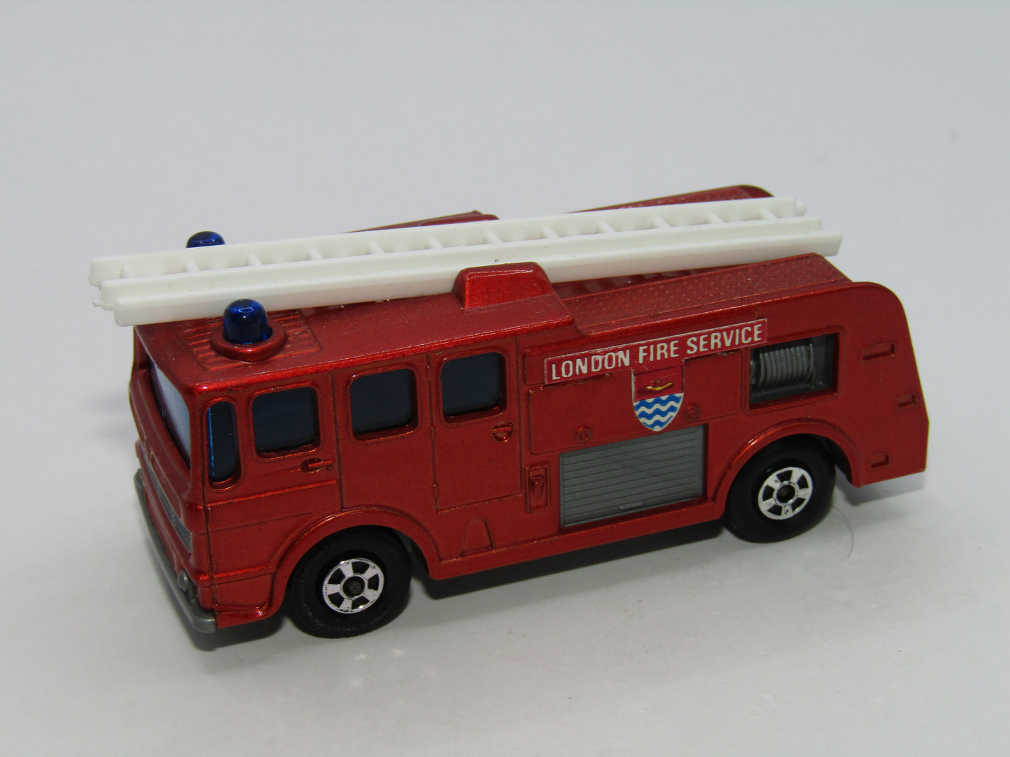 Matchbox Superfast 35A Merryweather Fire Engine Metallic Red Narrow Wheels