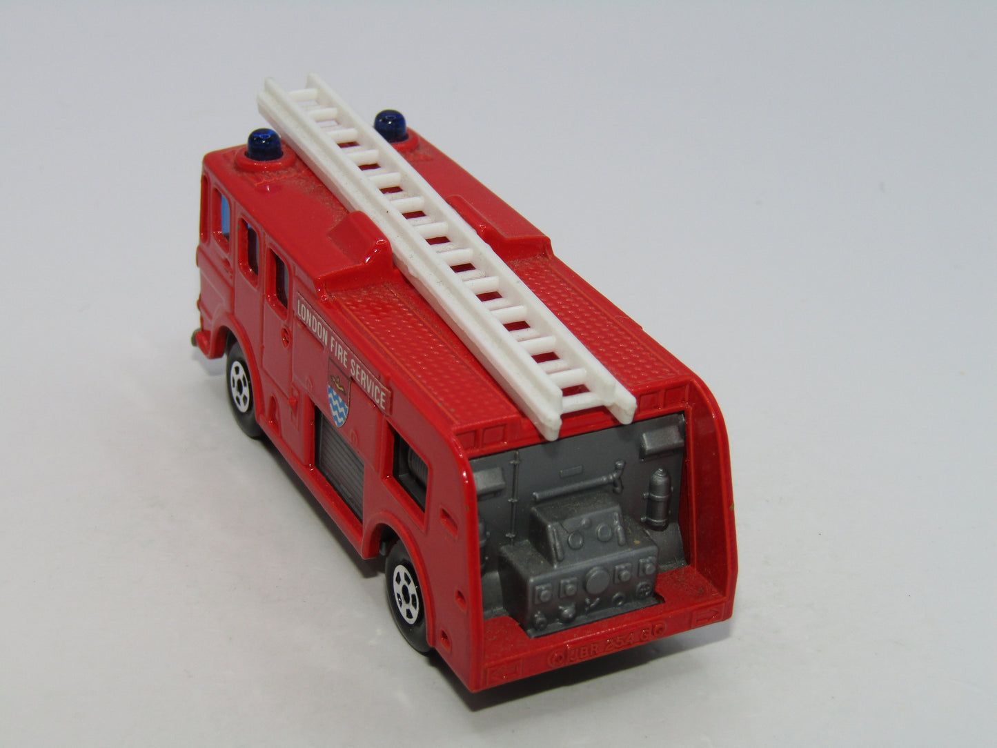 Matchbox Superfast 35A Merryweather Fire Engine Red 5 Spoke Narrow Wheels