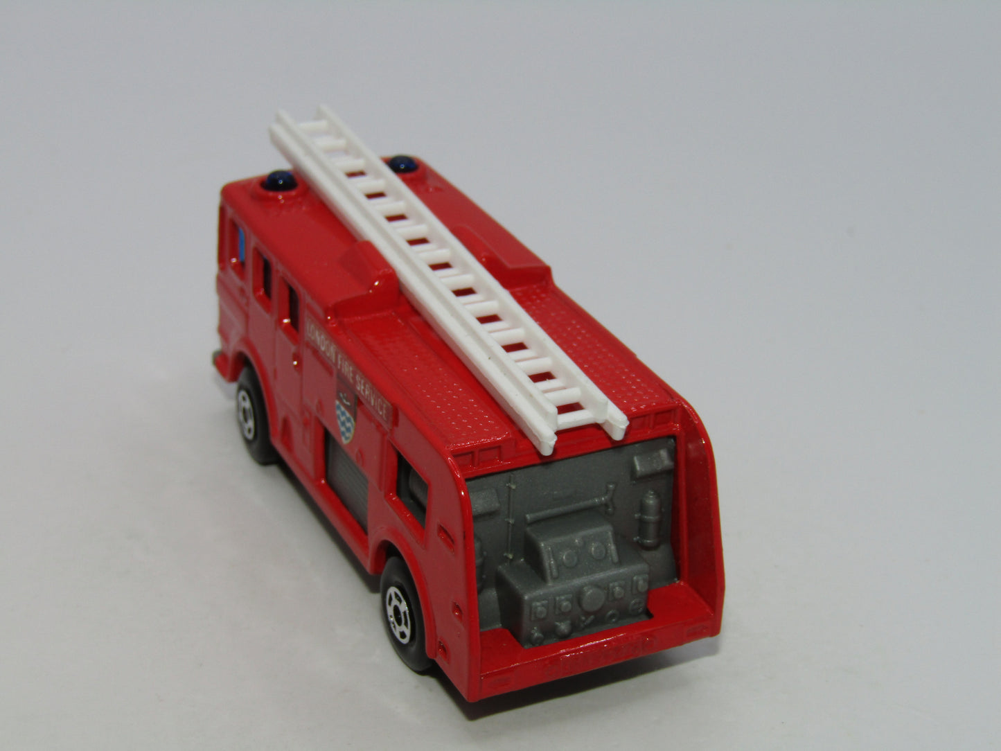 Matchbox Superfast 35A Merryweather Fire Engine Red 5 Spoke WIDE Wheels