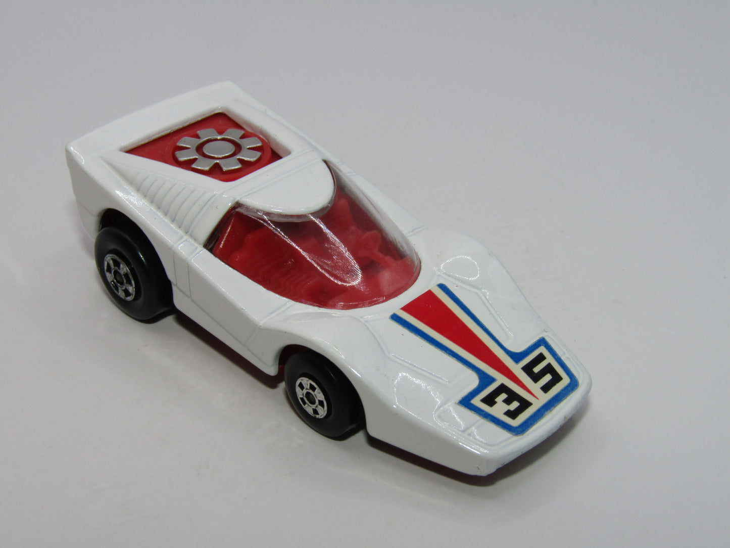 Matchbox Superfast 35B Fandango White, Red Interior, Chrome Fan, Red Base