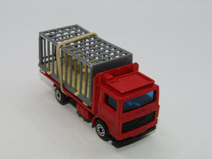 Matchbox Superfast 35D Volvo Zoo Truck Grey Cage BEIGE Lions