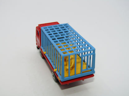 Matchbox Superfast 35D Volvo Zoo Truck Red, Blue Cage Yellow Lions