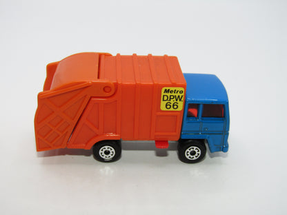 Matchbox Superfast 36D Refuse Truck Blue Cab DARK ORANGE Rear