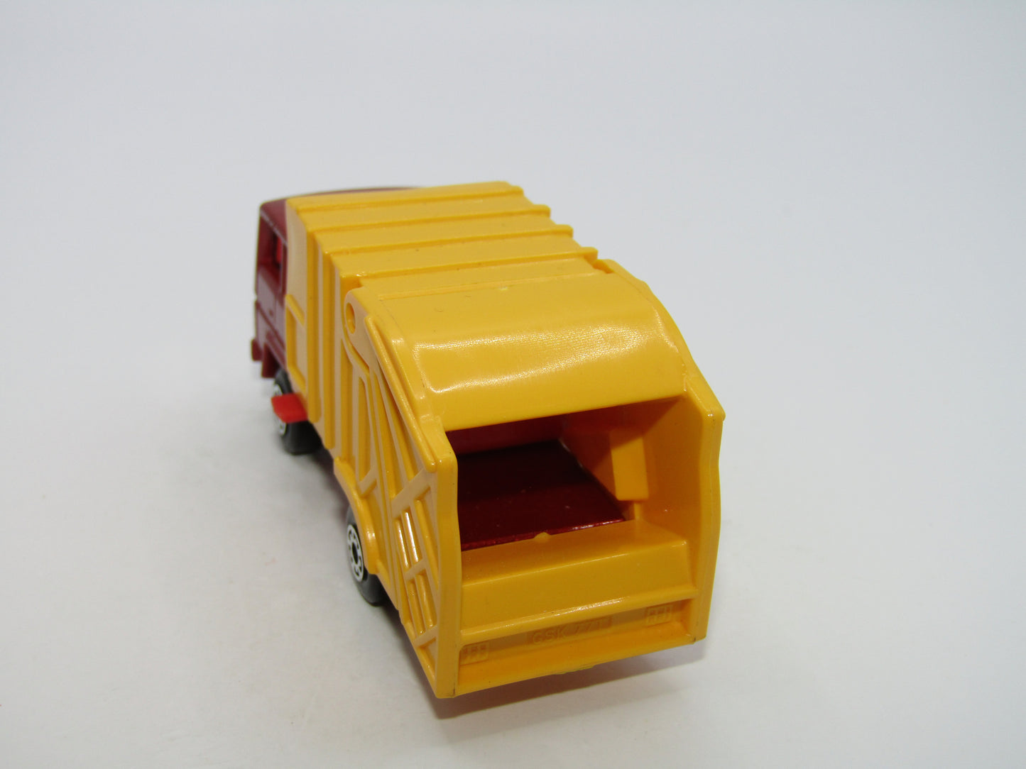 Matchbox Superfast 36D Refuse Truck Light Met Red No Caution to rear