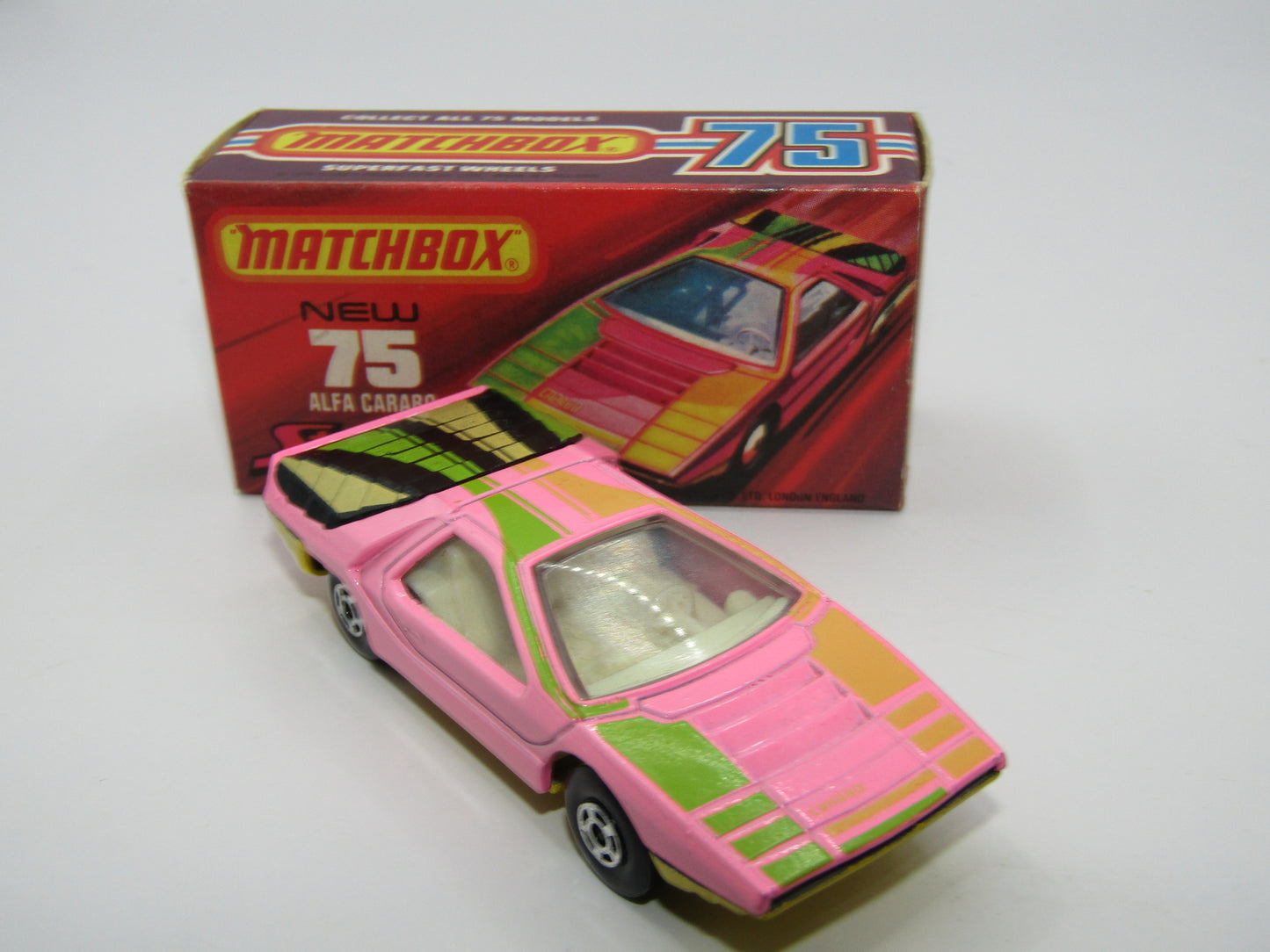 Matchbox Superfast 75B Alfa Carabo LIGHT Pink Streakers Tampo