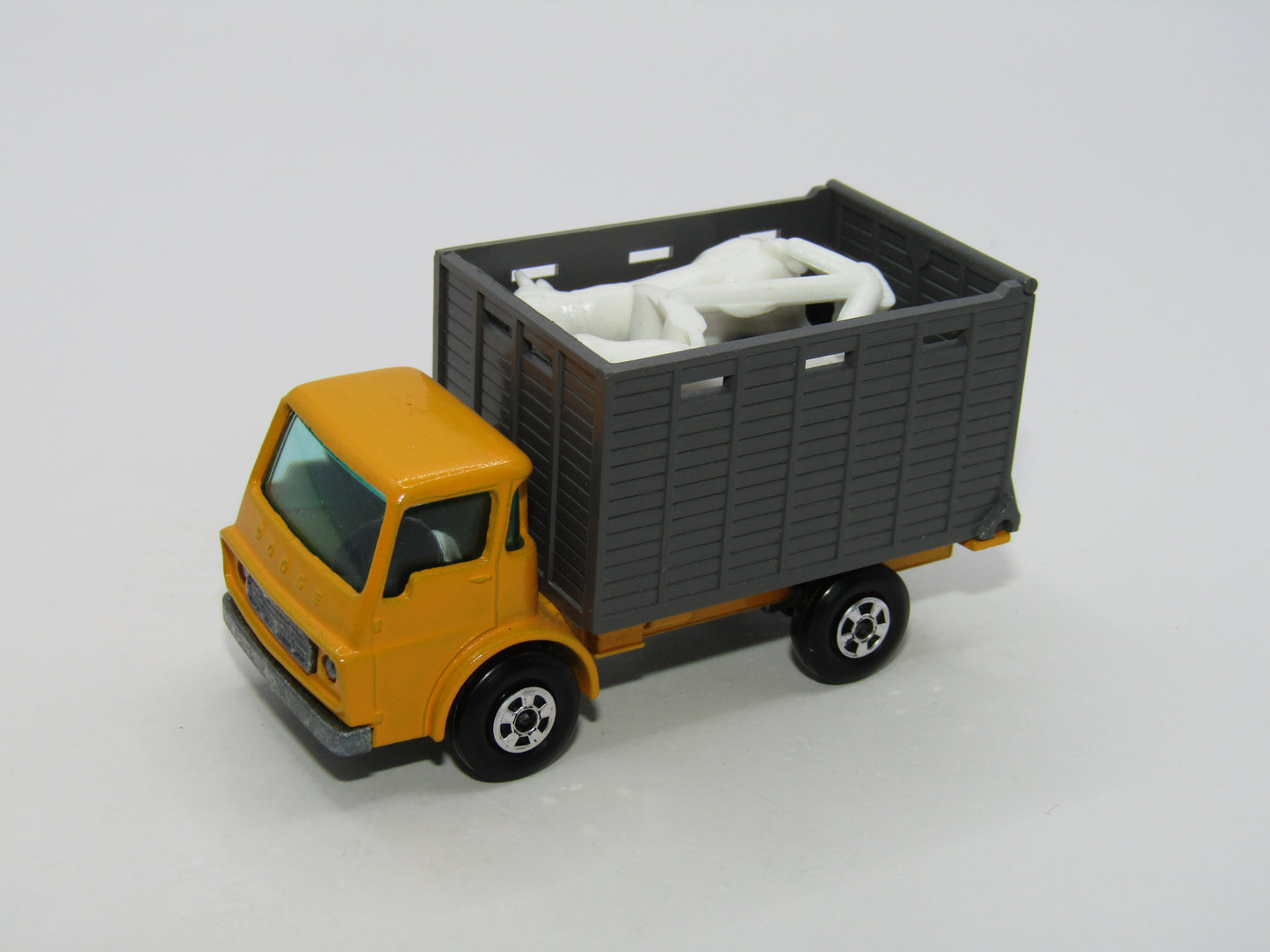 Matchbox Superfast 37A Cattle Truck Yellow 5 Spoke Narrow Solid Wheels