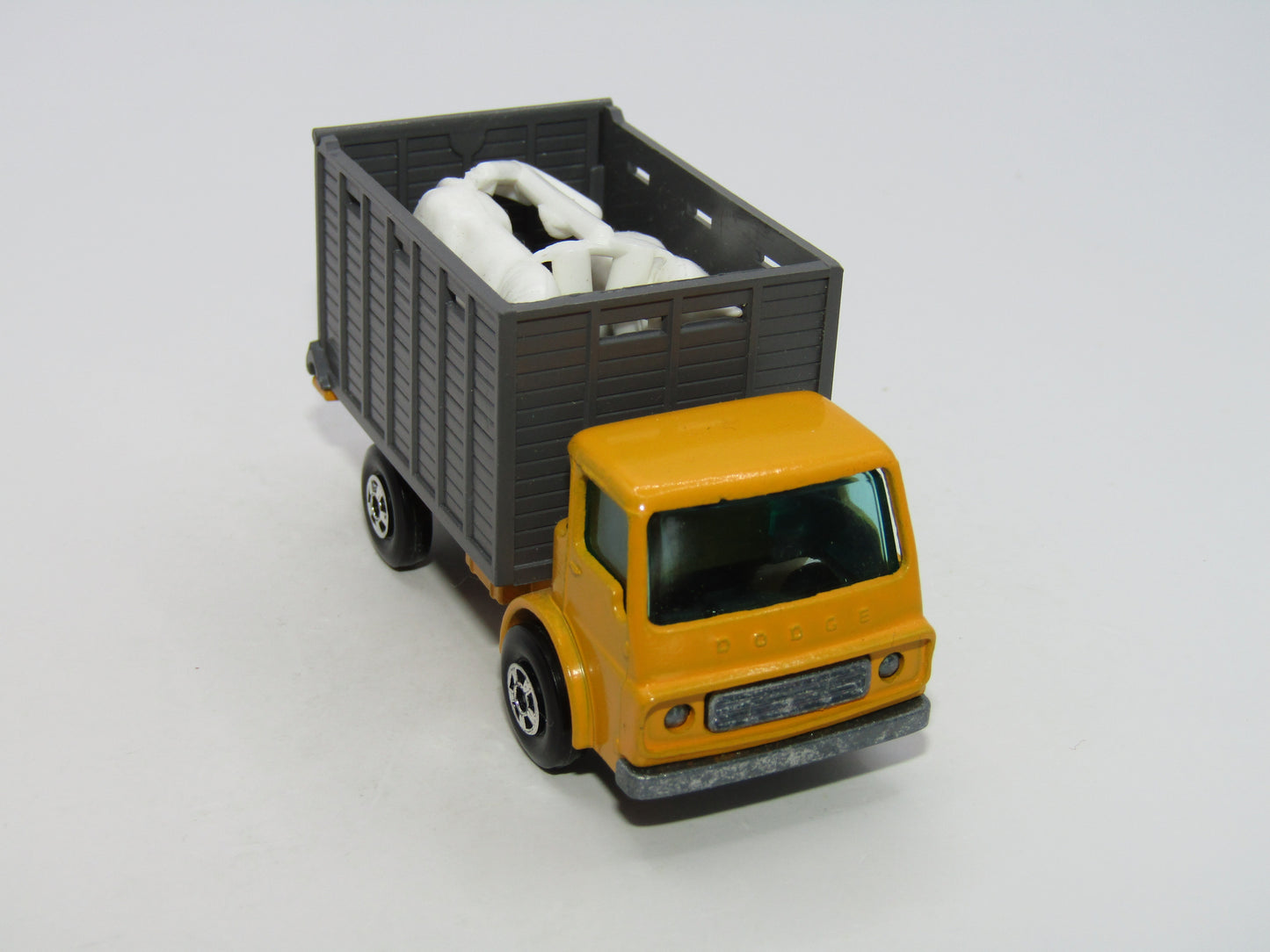 Matchbox Superfast 37A Cattle Truck Yellow 5 Spoke Narrow Solid Wheels