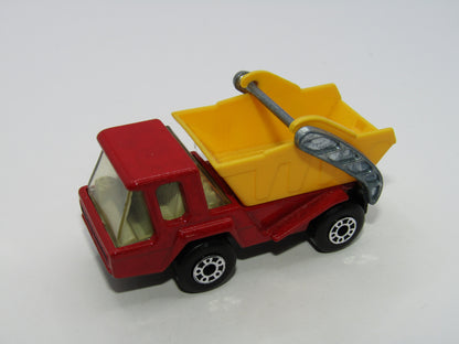 Matchbox Superfast 37C Skip Truck Dark Red Dot Dash Wheels