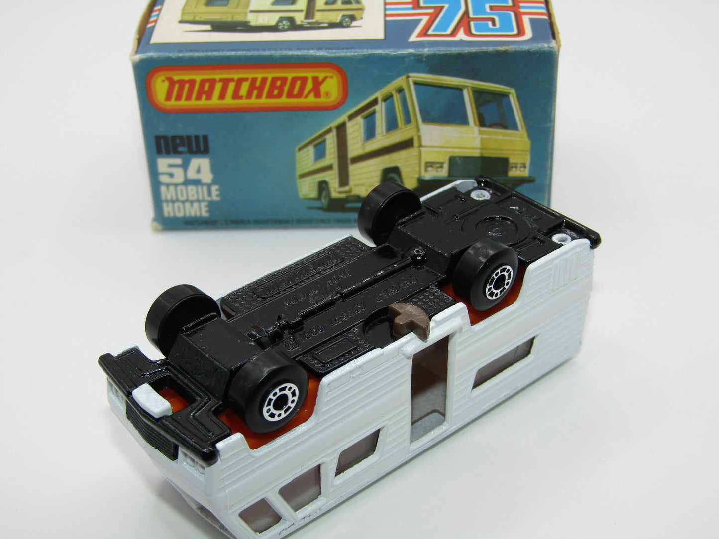 Matchbox Superfast 54D Mobile Home Gloss Black Base