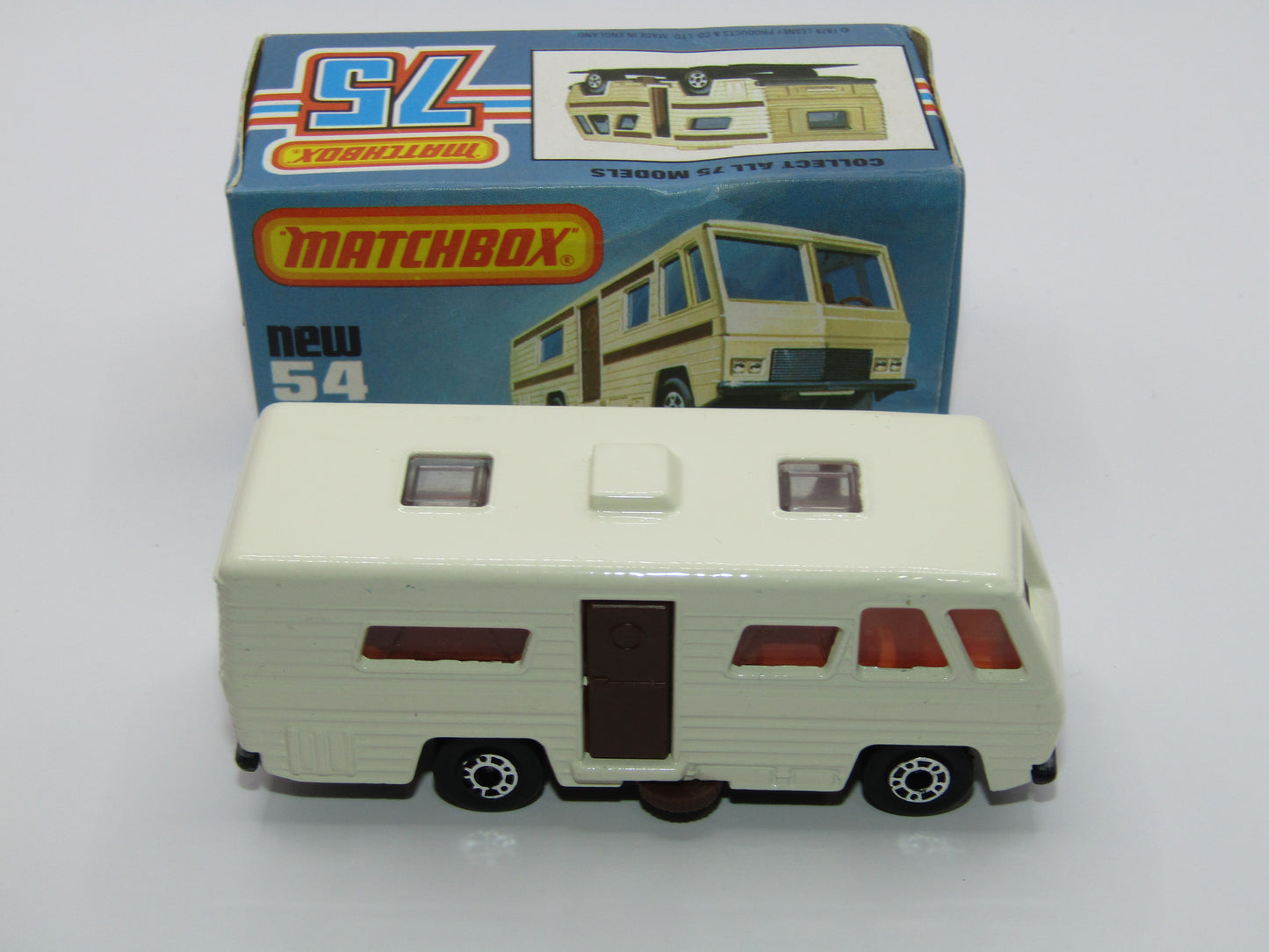 Matchbox Superfast 54D Mobile Home Clear Windows FLAT BLACK Base