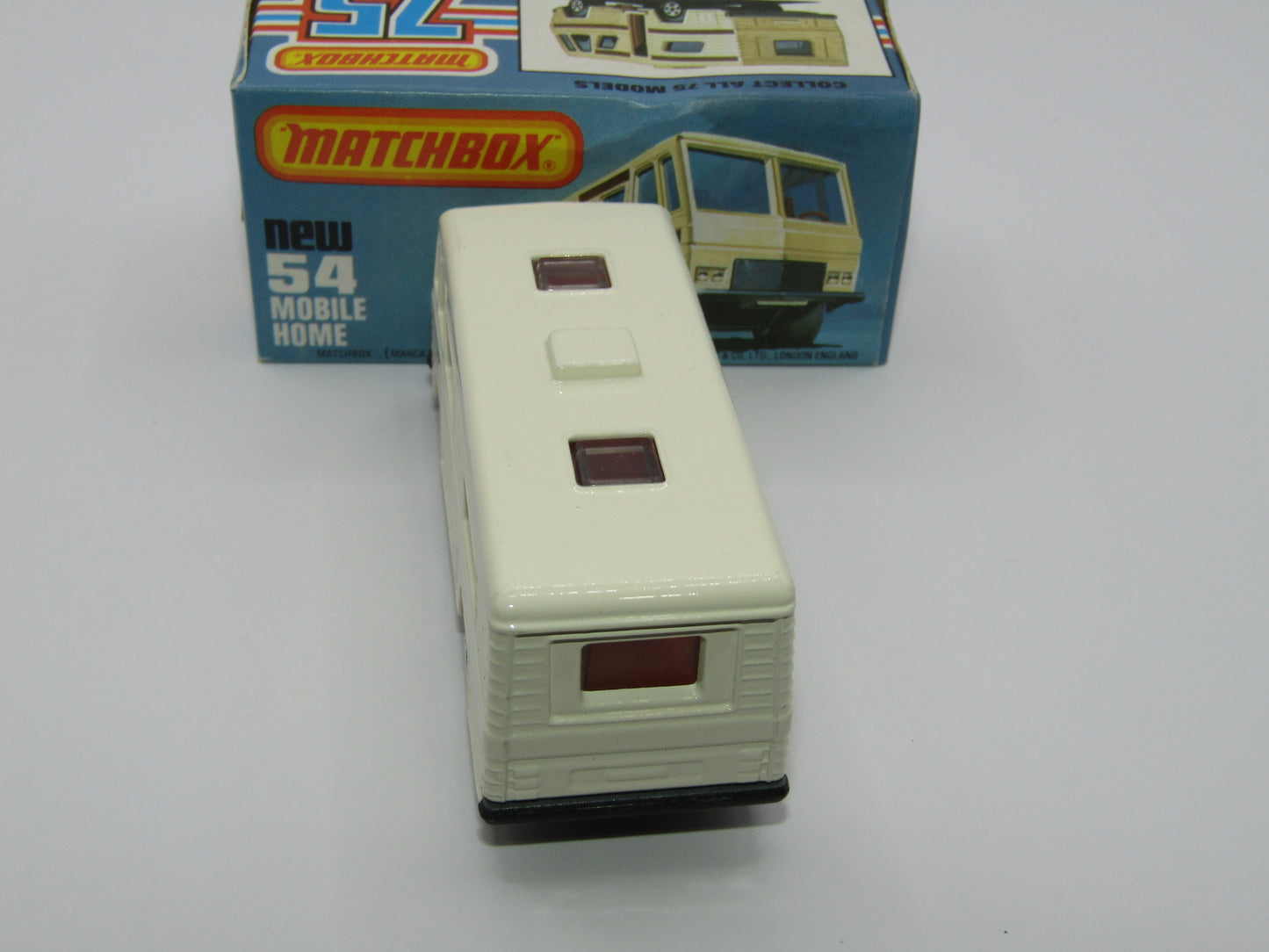 Matchbox Superfast 54D Mobile Home Clear Windows FLAT BLACK Base