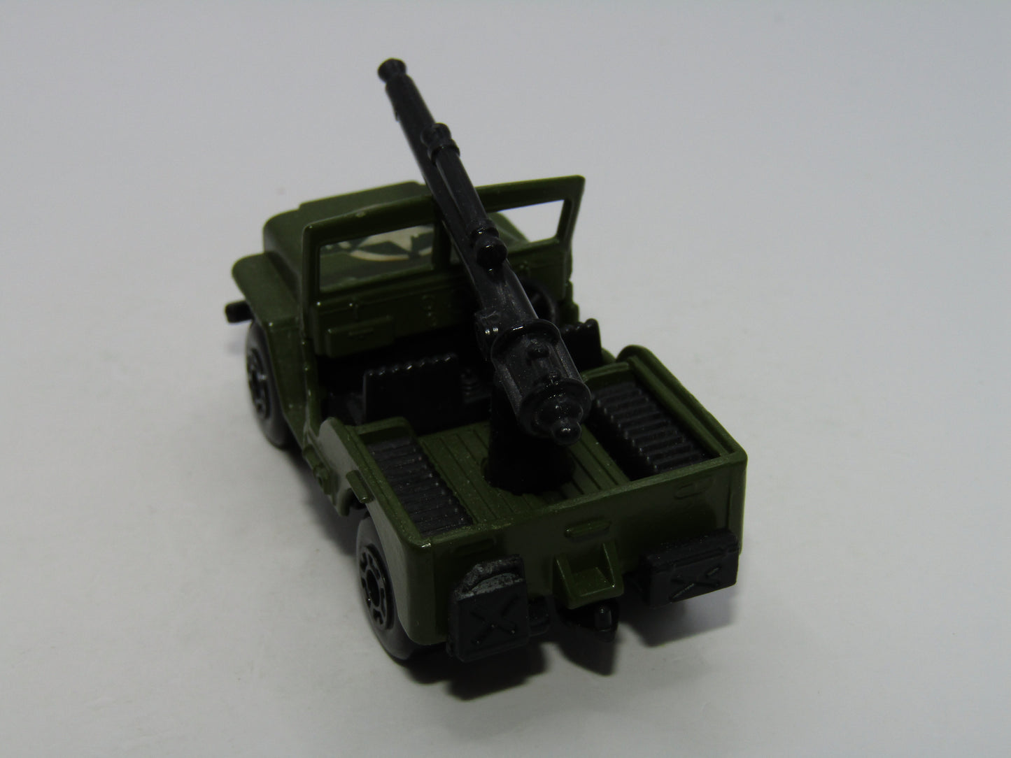 Matchbox Superfast 38C Armoured Jeep & Gun 38 Jeep Base 21 star 11 label