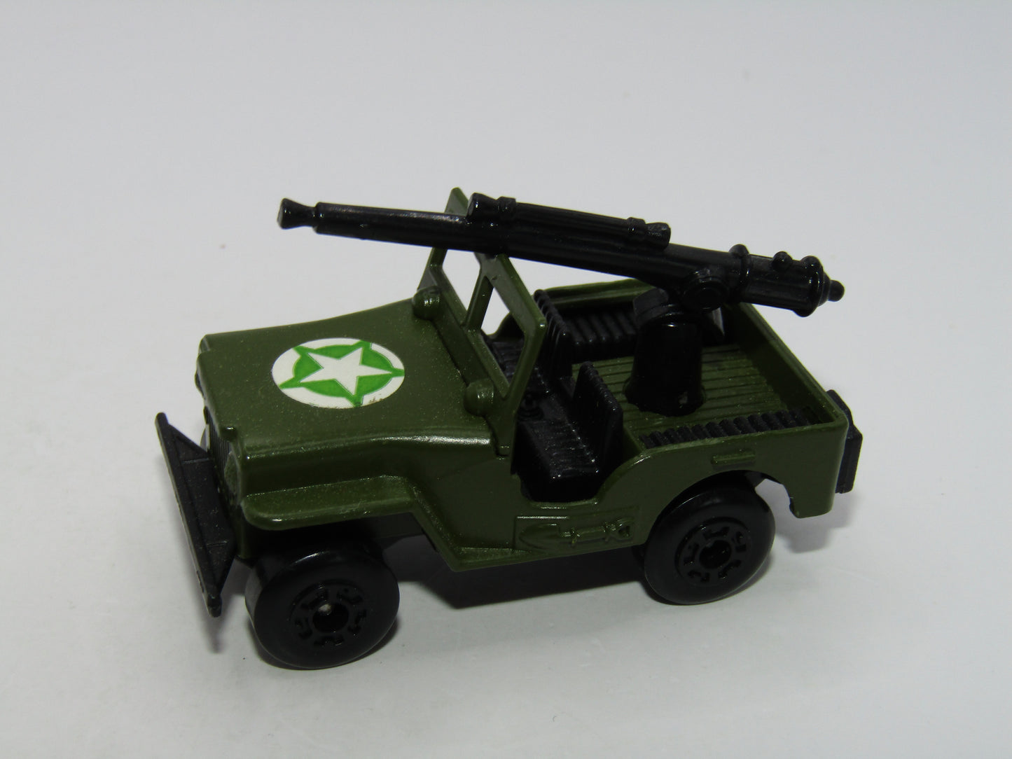 Matchbox Superfast 38C Armoured Jeep & Gun 38 Jeep Base Green STAR Label