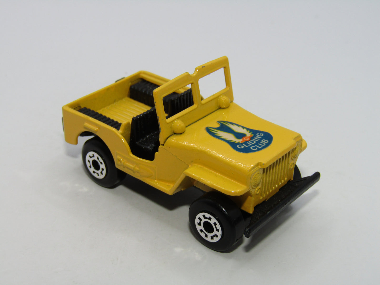 Matchbox Superfast 38C Jeep Yellow, no 38 Jeep Base Gliding Club