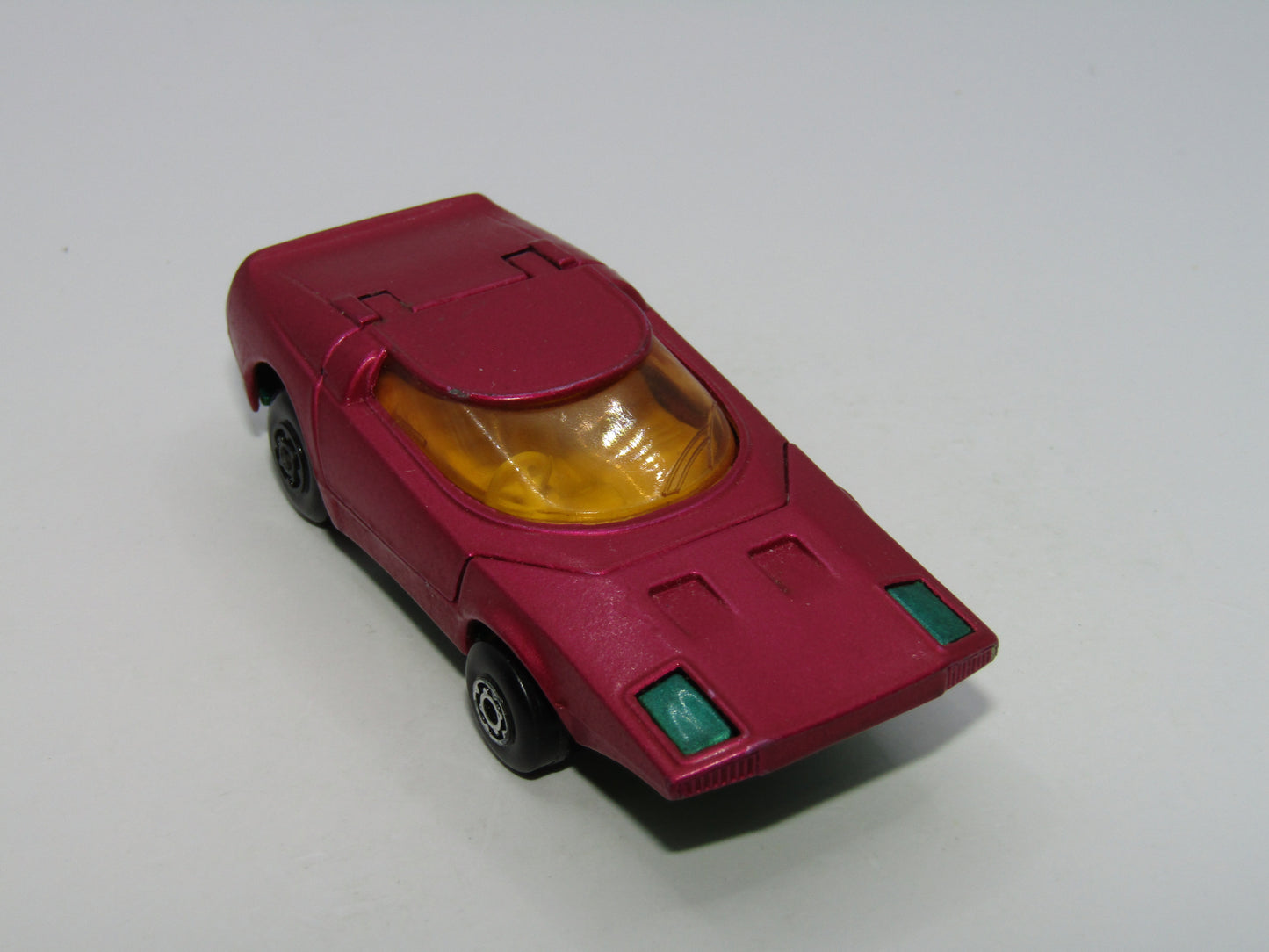Matchbox Superfast 39A Clipper Purple Metallic Green Base