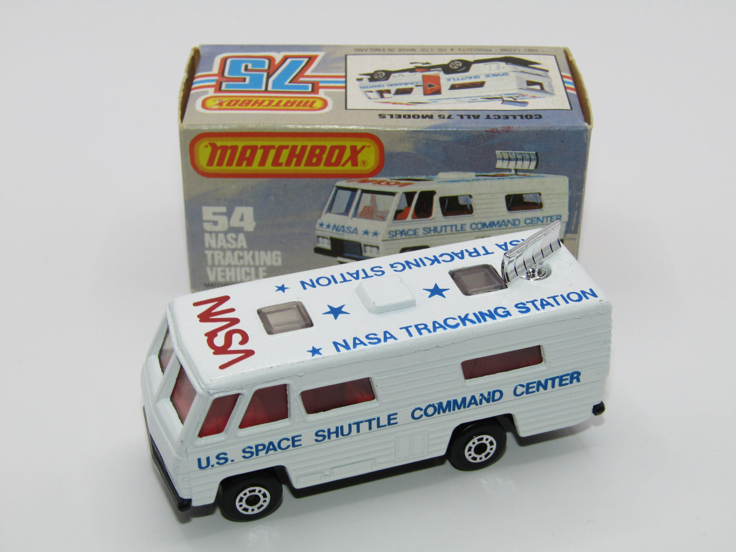 Matchbox Superfast 54E NASA Tracking Vehicle BLUE-GREY Base