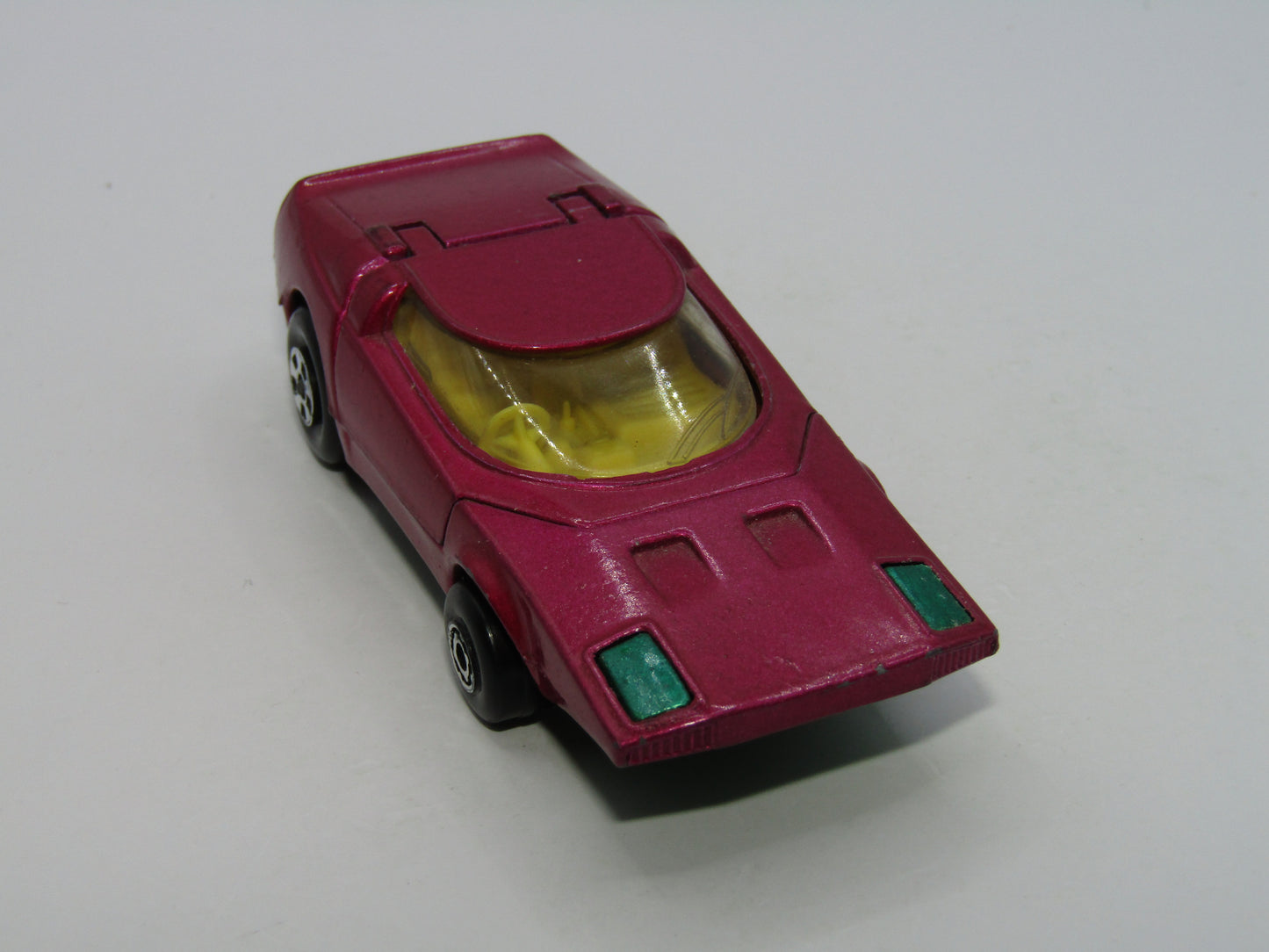 Matchbox Superfast 39A Clipper Purple CLEAR Windows White Engine Pipes